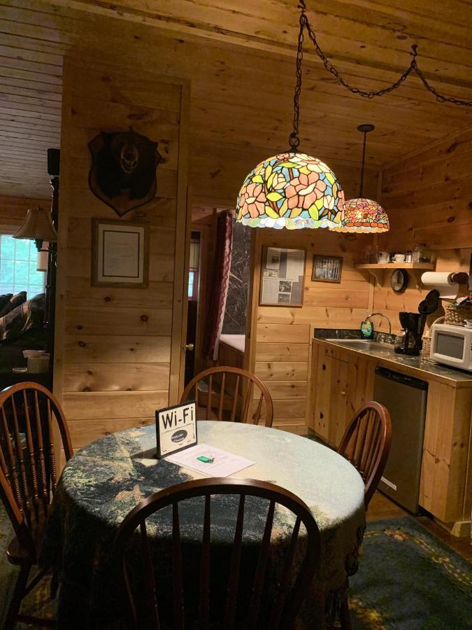 מגי ואלי Misty Mountain Ranch B&B מראה חיצוני תמונה