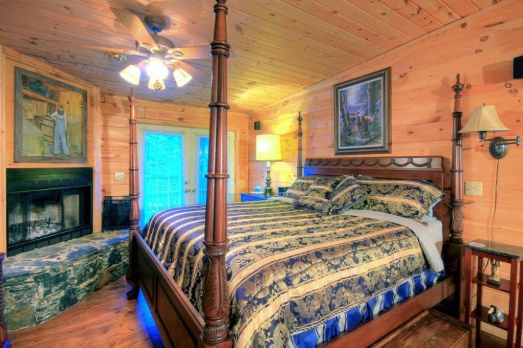 מגי ואלי Misty Mountain Ranch B&B מראה חיצוני תמונה