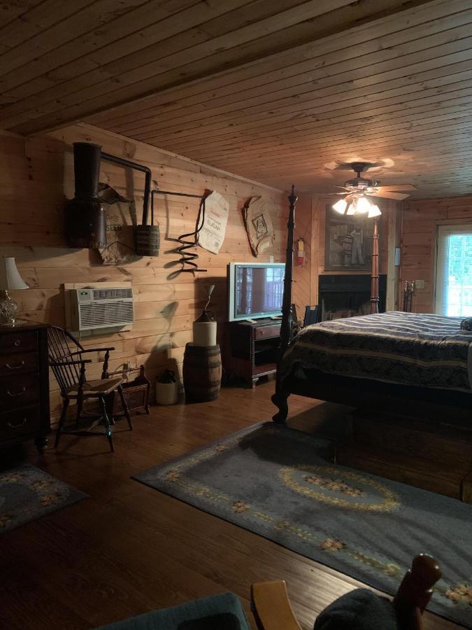 מגי ואלי Misty Mountain Ranch B&B מראה חיצוני תמונה